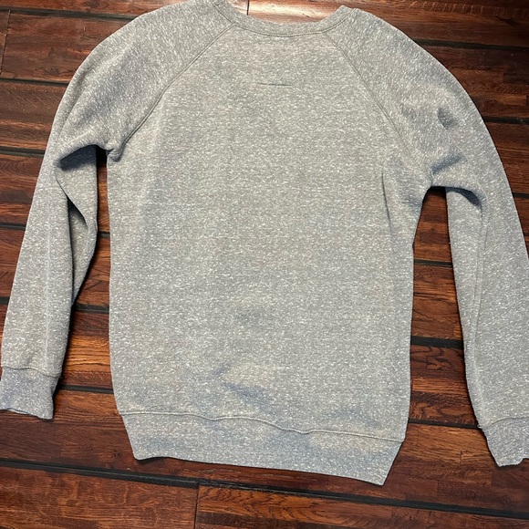 IU Crewneck - Picture 3 of 3